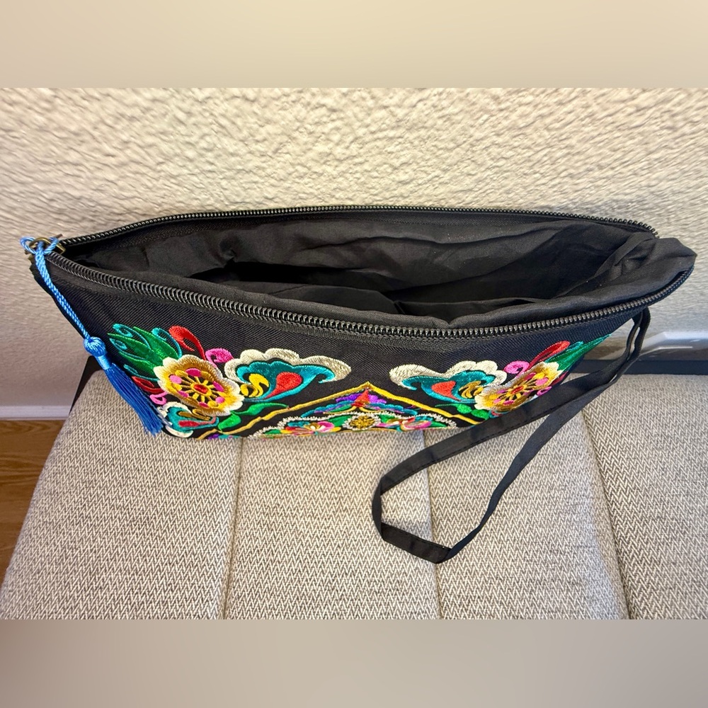 Floral Embroidered Black Wristlet/Clutch - Picture 10 of 15